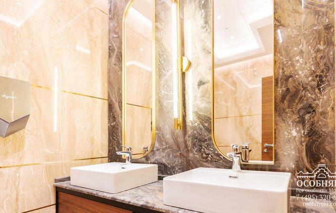 на Украинском бульваре, 15, площадь 1638 м