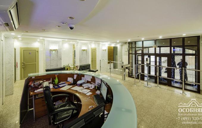 на улице Макаренко, 3, площадь 2348 м