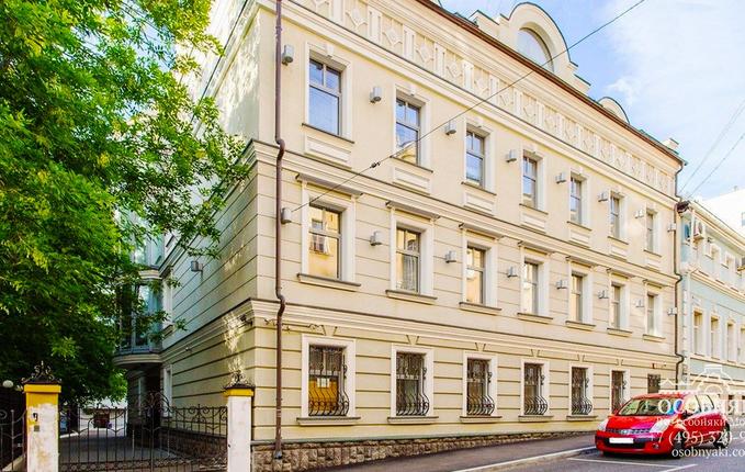 в Колокольниковом переулке, 7, площадь 1407 м