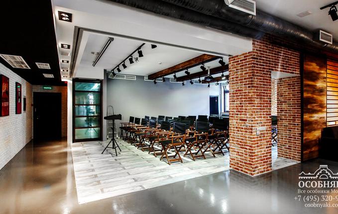 в Денисовском переулке, 26, площадь 4040 м