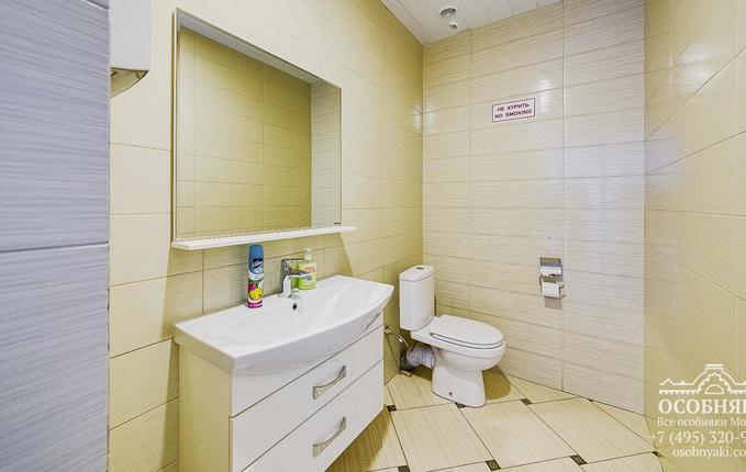 в Большом Головином переулке, 23, площадь 763 м