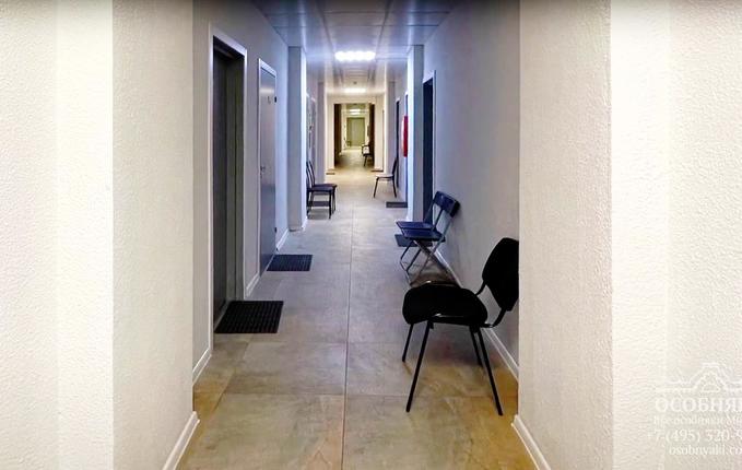 в переулке Красина, 15, площадь 1850 м