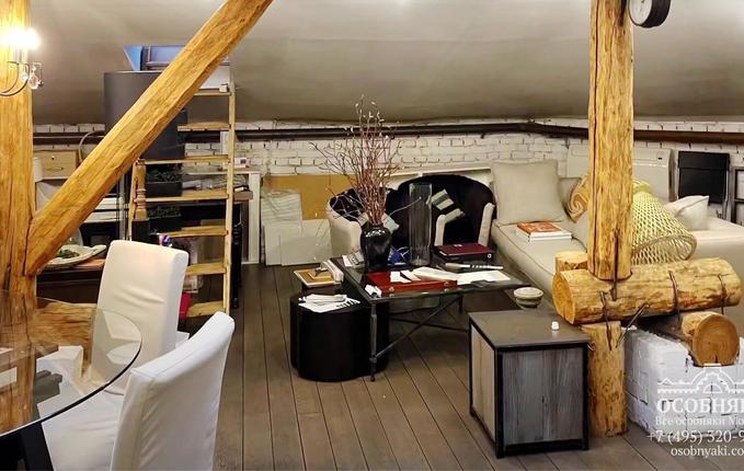 в переулке Красина, 15, площадь 1850 м