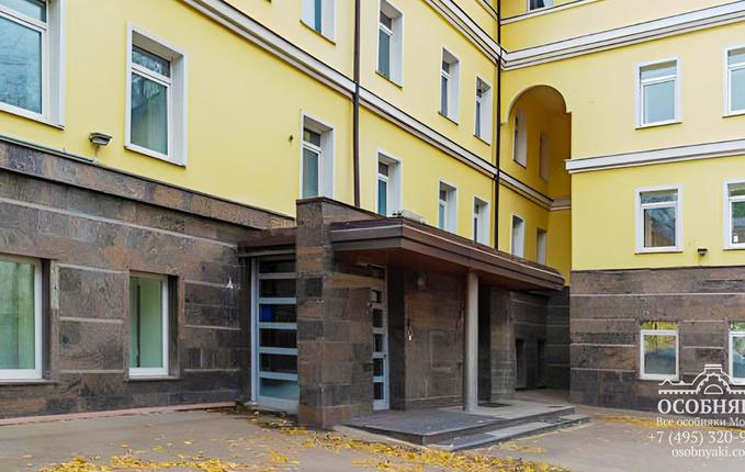 на Верхней Радищевской, 7с4, площадь 1131 м