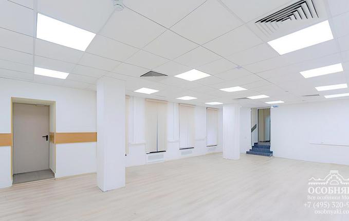 на Верхней Радищевской, 7с4, площадь 1131 м