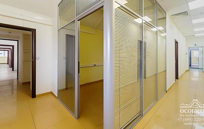 на Верхней Радищевской, 7с4, площадь 1131 м