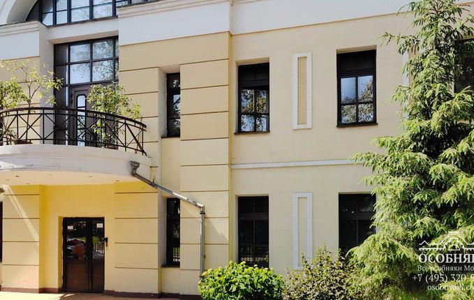 на Боровой улице, 18, площадь 1303 м