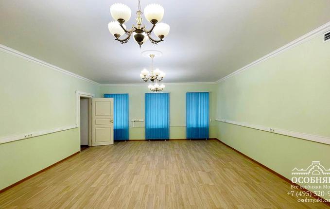 во Вспольном переулке, 21, площадь 550 м