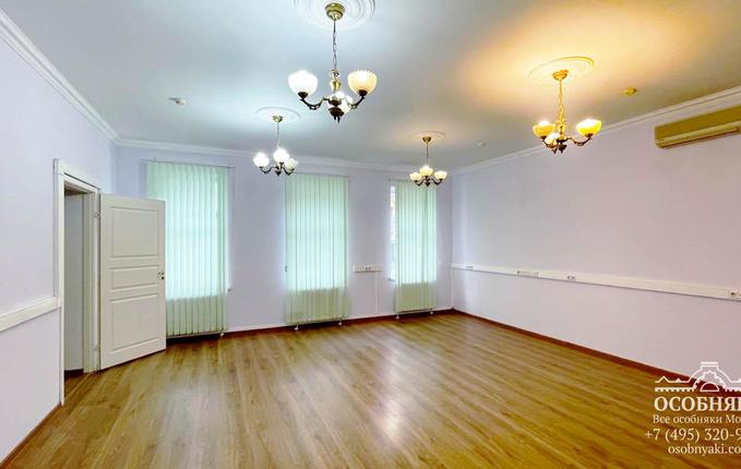 во Вспольном переулке, 21, площадь 550 м