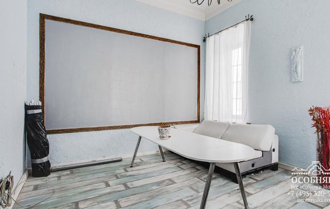 в Воронцовском парке, 5, площадь 304 м