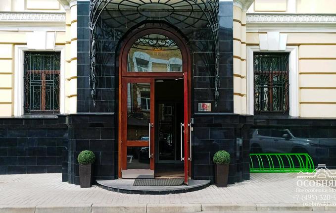 на Большой Грузинской улице, 12, площадь 5884 м