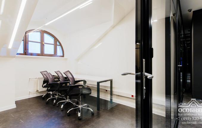 на Большой Грузинской улице, 12, площадь 5884 м