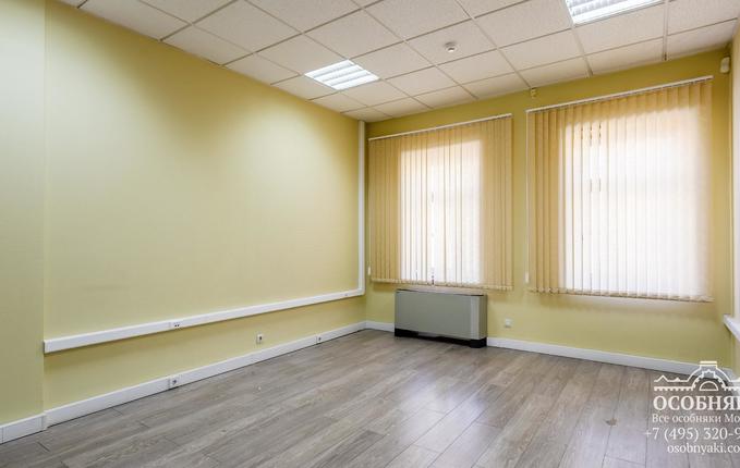 на Большой Ордынке, 37, площадь 620 м