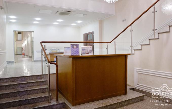 в Большом Гнездниковском переулке, 3, площадь 540 м