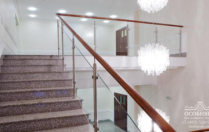 в Большом Гнездниковском переулке, 3, площадь 540 м