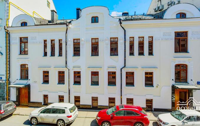 в Нащокинском переулке, 14, площадь 790 м