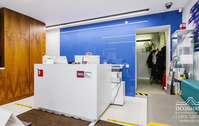 в Милютинском переулке, 15с1, площадь 414 м