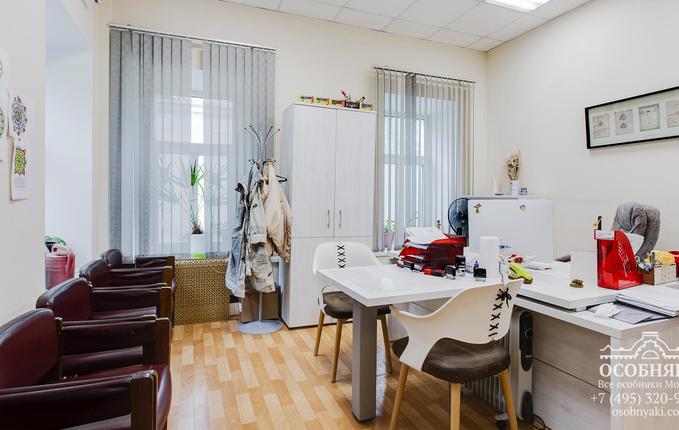 на Летней, 8, площадь 259 м