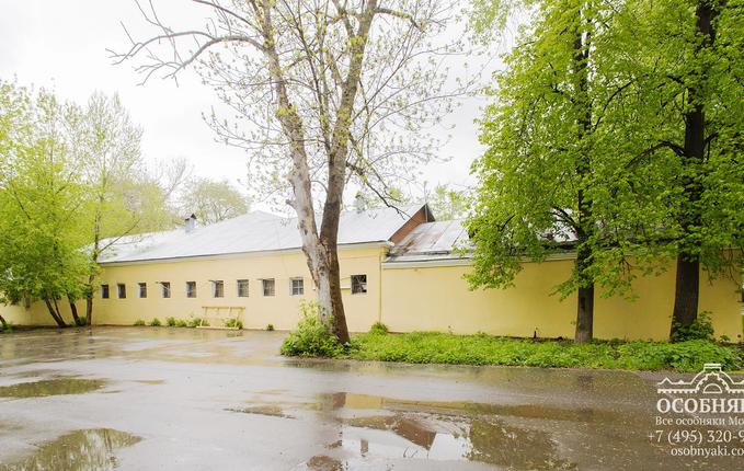 на Ейской улице, 6, площадь 417 м