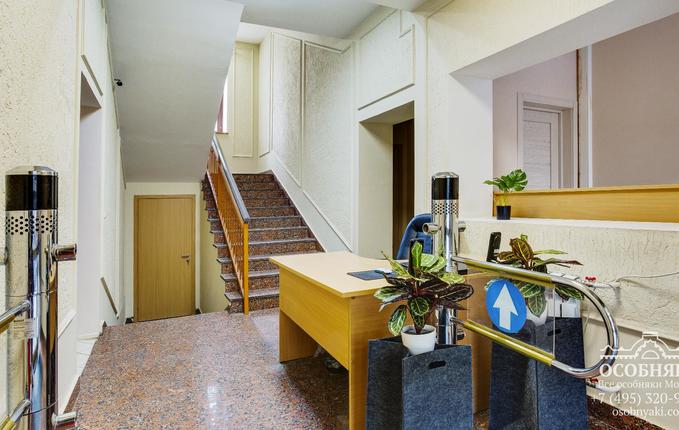 на улице Казакова, 3, площадь 496 м