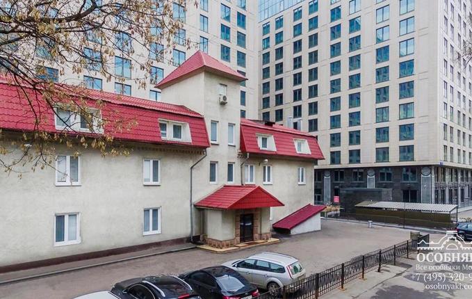 на улице Гашека, 12, площадь 1252 м