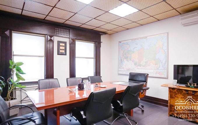 в Ермолаевском переулке, 5, площадь 1505 м