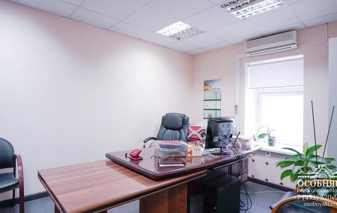 в Ермолаевском переулке, 5, площадь 1505 м