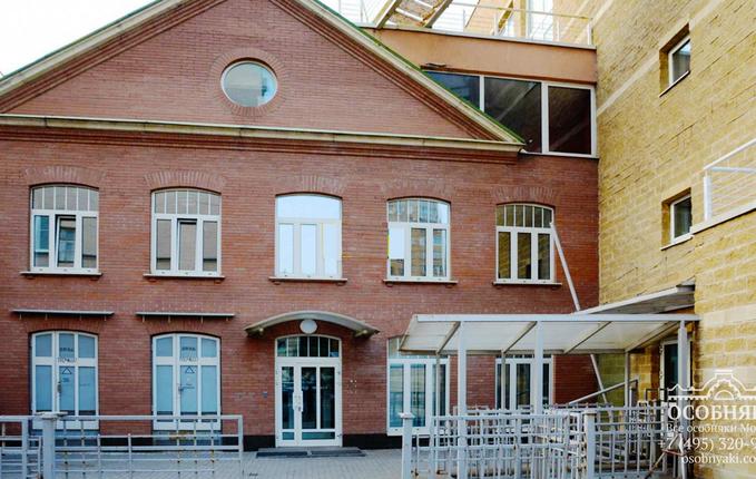 на Валовой улице, 8, площадь 442 м