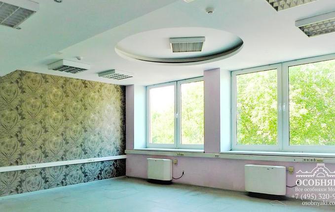 на Валовой улице, 8, площадь 442 м