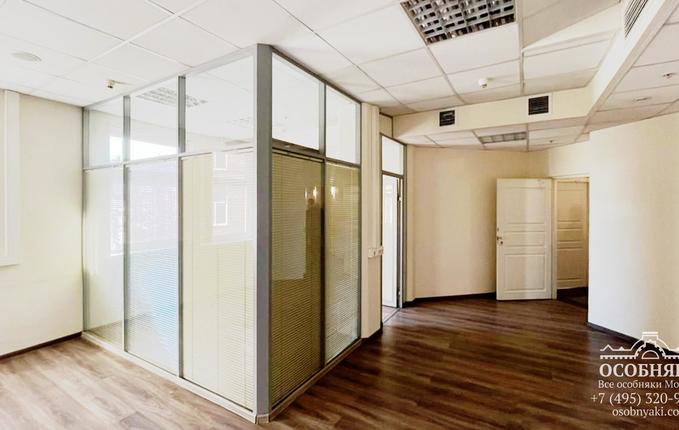 в Большом Дровяном переулке, 7, площадь 2310 м