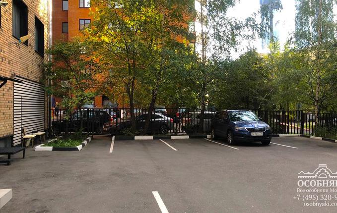 в Шмитовском проезде, 3с1, площадь 1150 м