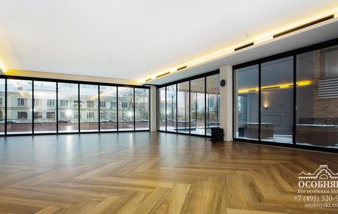 в Шмитовском проезде, 3с1, площадь 1150 м