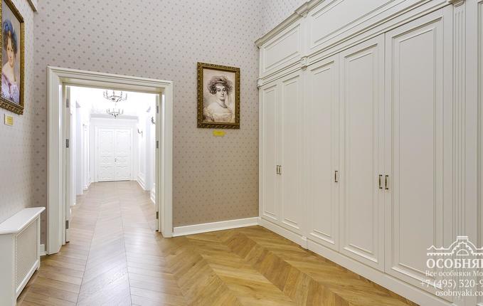 на Малой Никитской, 25, площадь 1050 м