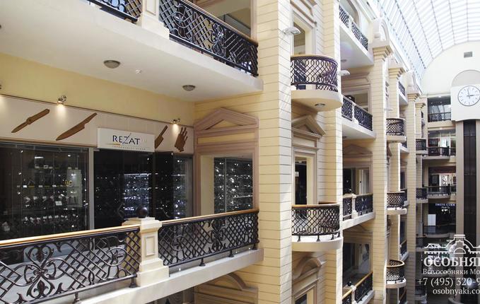 в Ветошном, 9, площадь 5010 м