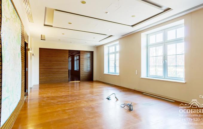 на улице Лужники, 24с17, площадь 2650 м