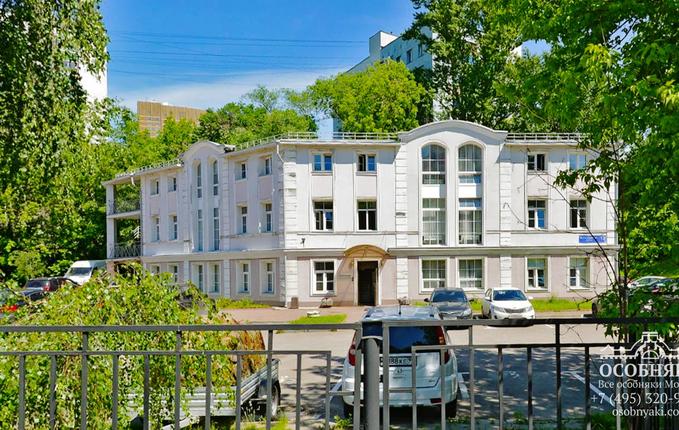 на Ярославской улице, 13, площадь 950 м