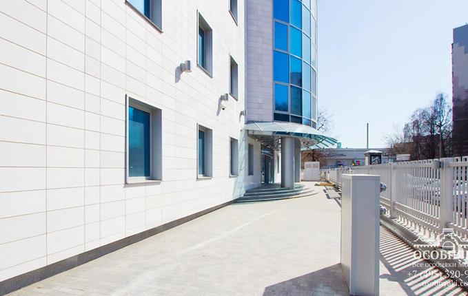 на Севастопольском проспекте, 10, площадь 3825 м