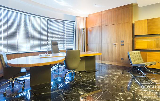 на Севастопольском проспекте, 10, площадь 3825 м