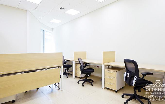 на Севастопольском проспекте, 10, площадь 3825 м