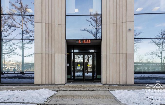 в Новолужнецком проезде, 9, площадь 1043 м