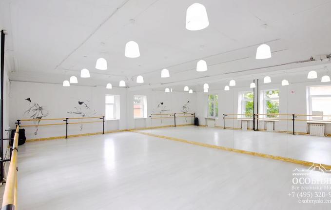 на Крутицкой, 9с1, площадь 1291 м