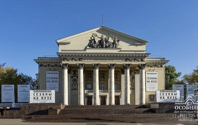 на площади Журавлева, 1, площадь 8042 м