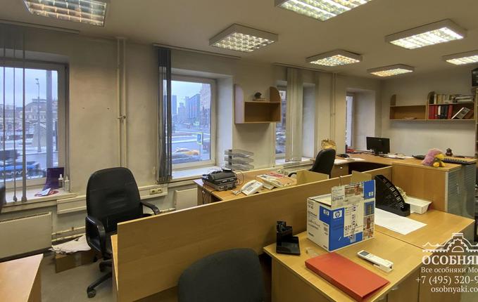 на улице Зацепский Вал, 14, площадь 1900 м