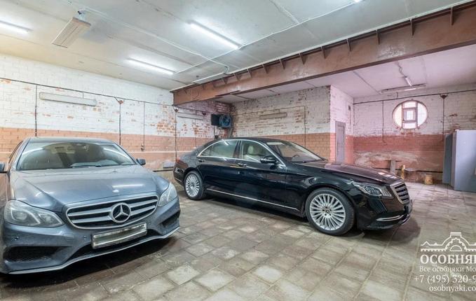 на Трубной, 28, площадь 1162 м