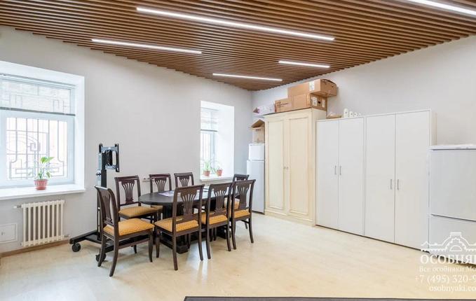 на Трубной, 28, площадь 1162 м