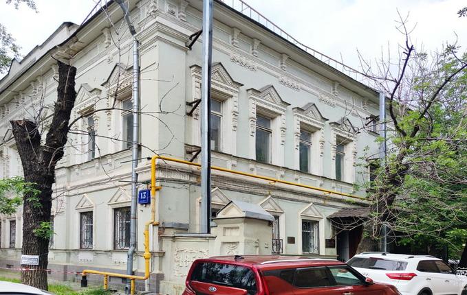 на Кожевнической улице, 13, площадь 737 м