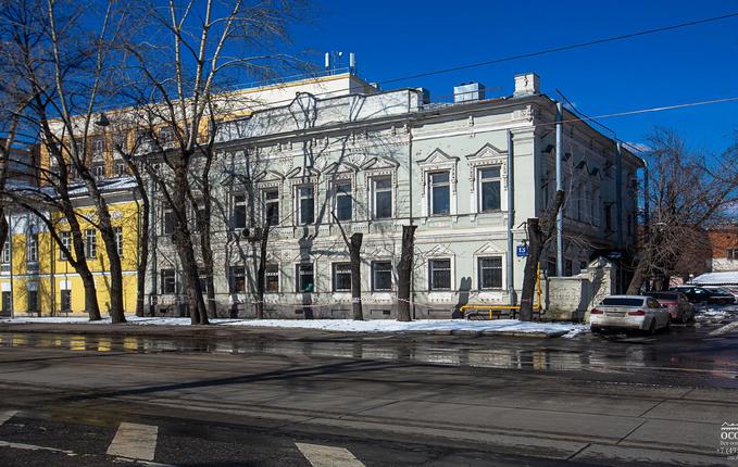 на Кожевнической улице, 13, площадь 737 м