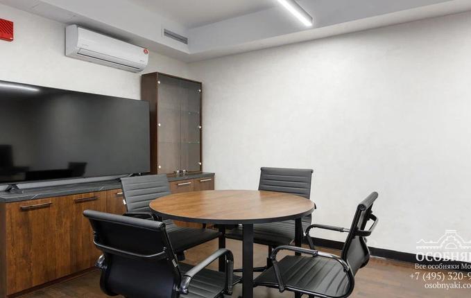 в Среднем Каретном, 7, площадь 951 м