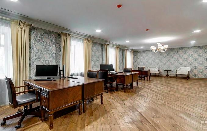 в Борисоглебском переулке, 6, площадь 2105 м