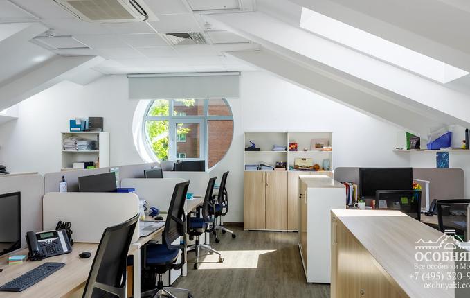 на Ленинградском проспекте, 44, площадь 2306 м